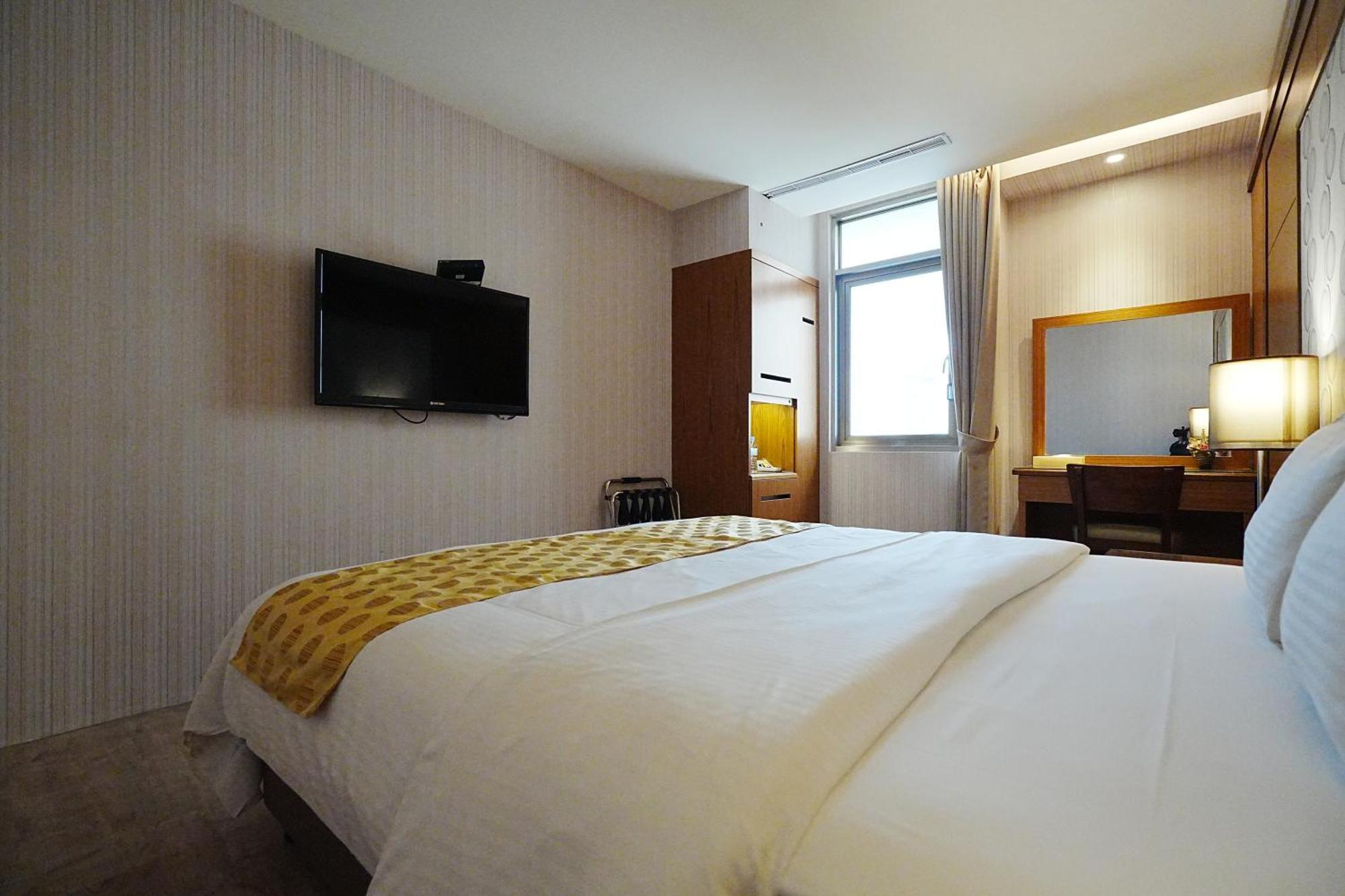 York Hotel Тайбэй Экстерьер фото
