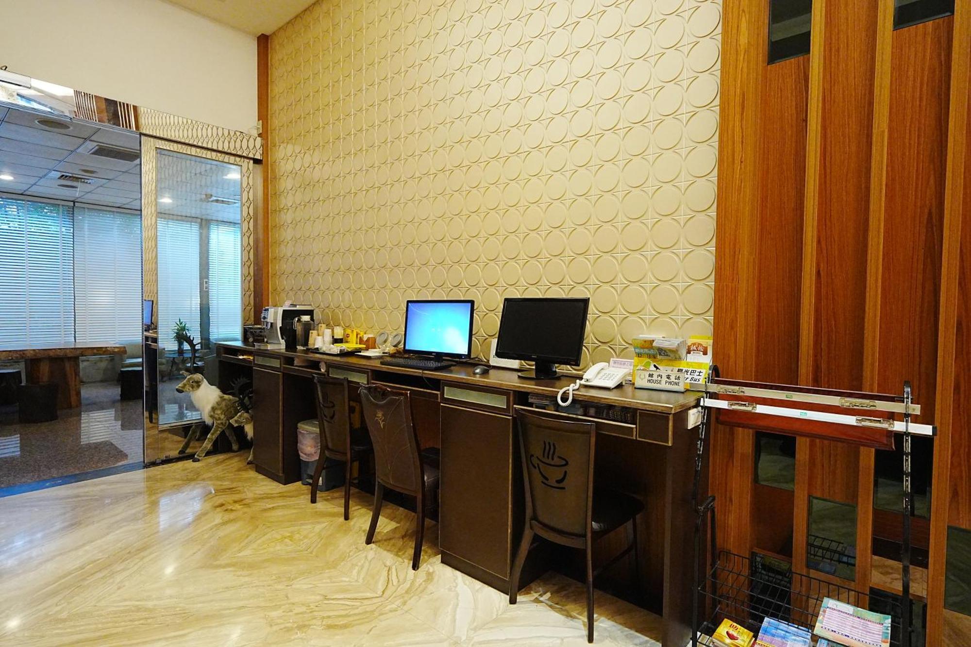 York Hotel Тайбэй Экстерьер фото