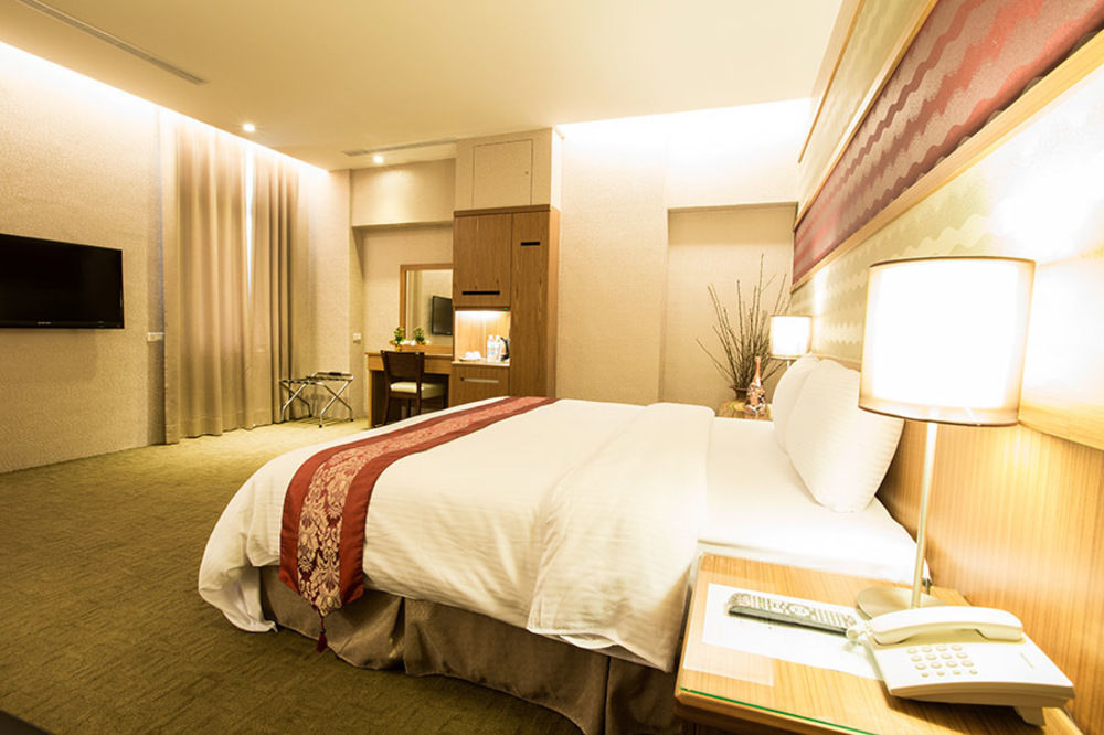 York Hotel Тайбэй Экстерьер фото